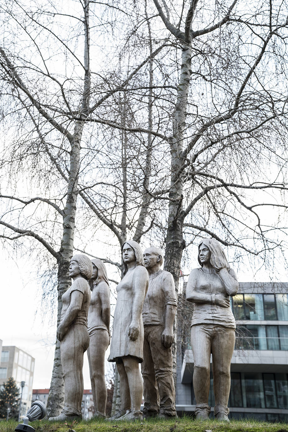 Las manifestaciones artísticas son constantes en Berlín. En la imagen, escultura que simboliza a la familia en la céntrica avenida Ebertstrasse.