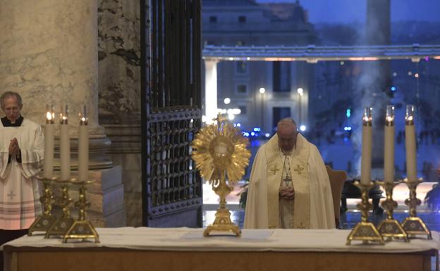 La diócesis ofrecerá la misa de Jueves Santo desde Roma que oficia el Papa Franscisco. 