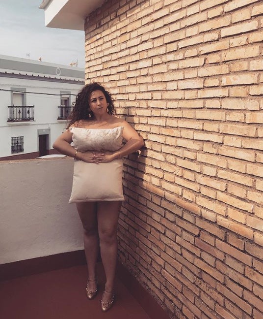 Fotos: Cómo convertir un cojín en el vestido de fiesta de las famosas