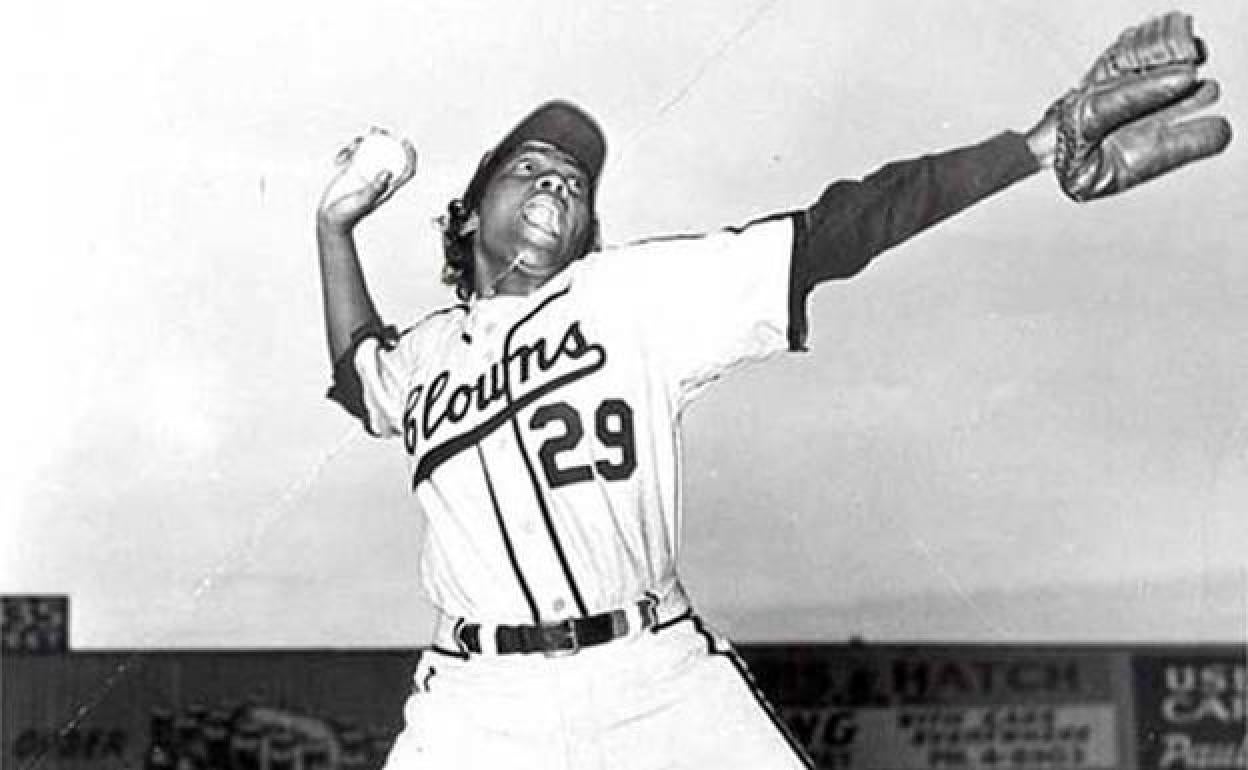 Stone jugó con hombres toda su vida y, pese a su talento, fue considerada una atracción para los fans. 