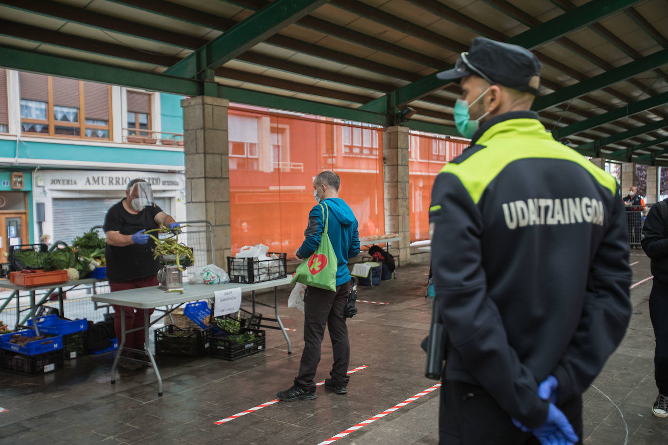 Fotos: Vuelve el mercado de los lunes de Gernika