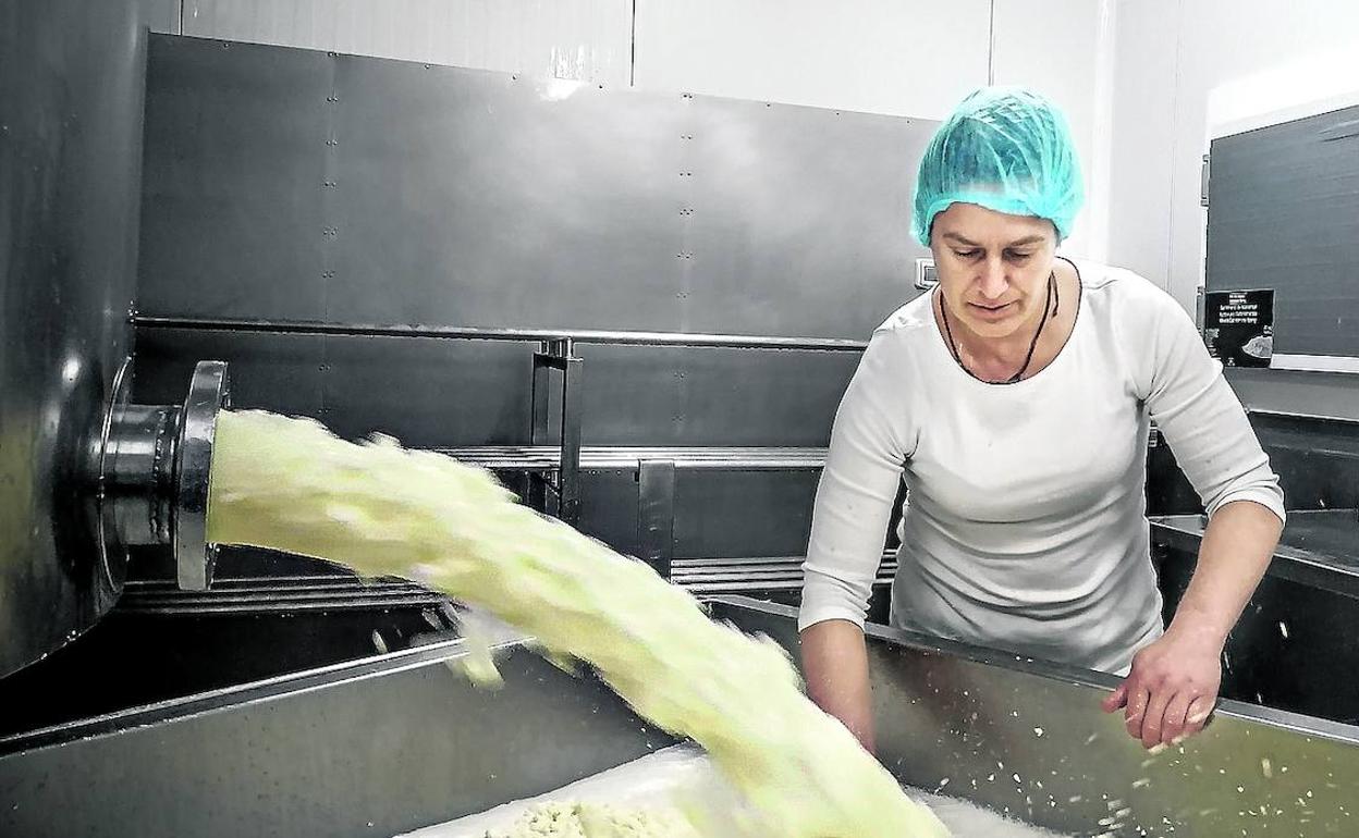 Leire Ibarrola ha heredado el negocio familiar junto a su hermano Julen.