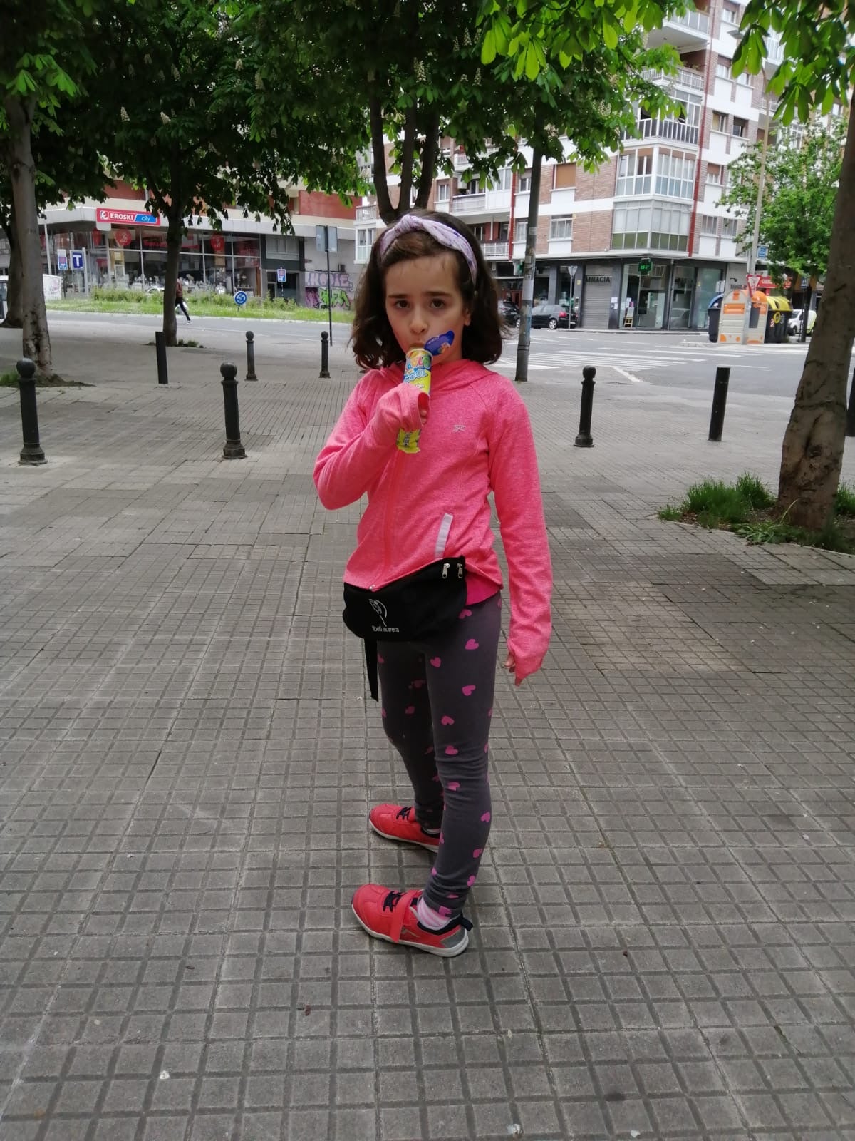 Fotos: Más de 48.000 niños alaveses ya pueden salir a la calle