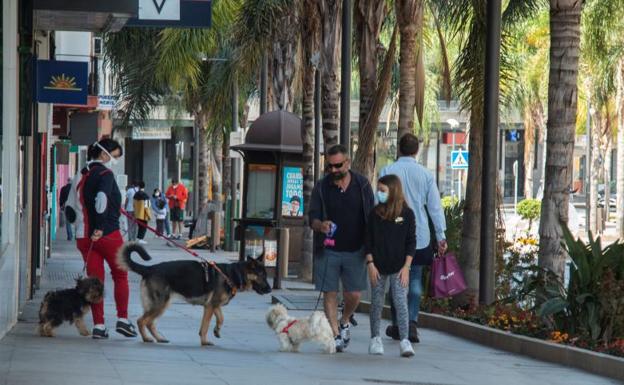 El Gobierno aclara que las personas mayores también podrán salir a pasear el 2 de mayo