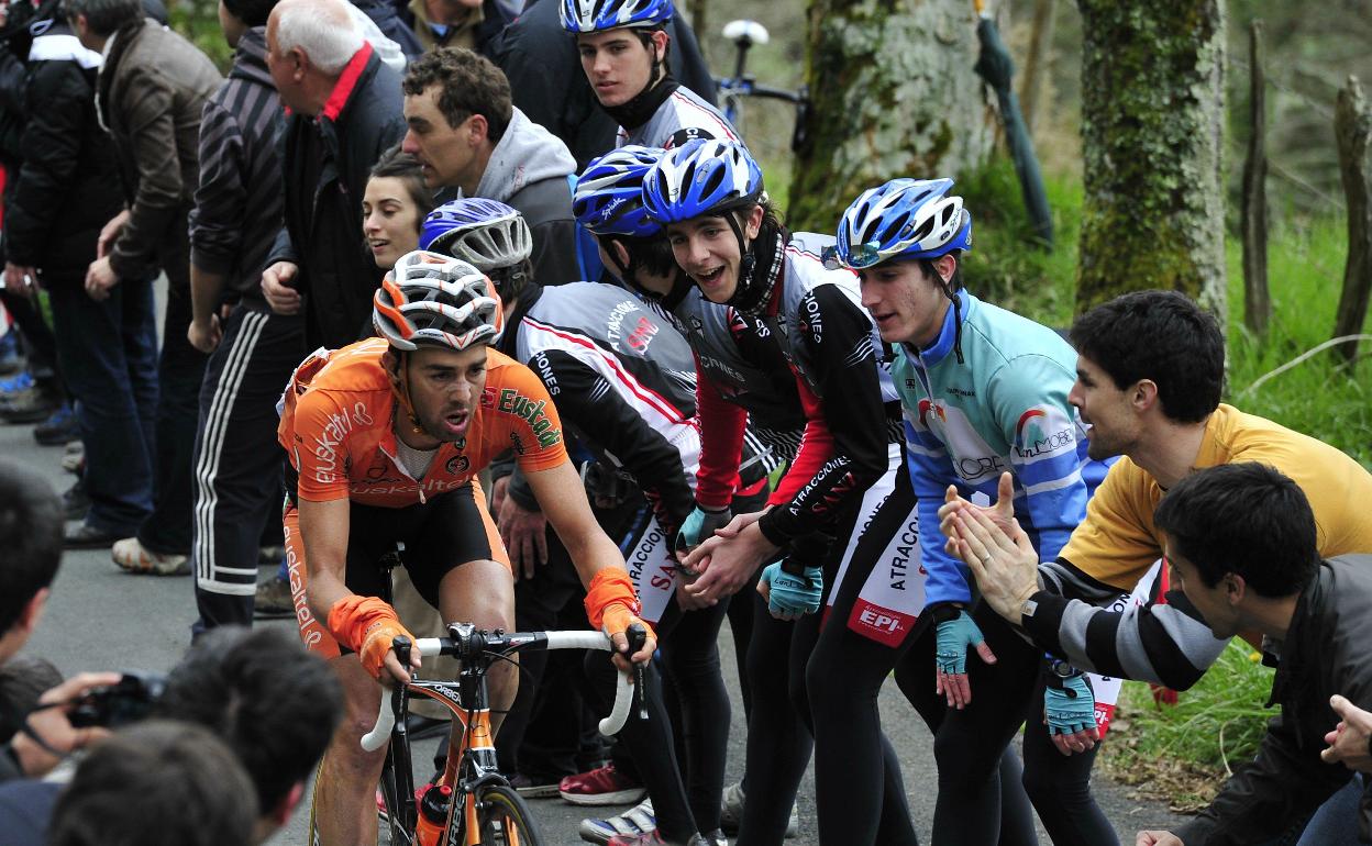 Jorge Azanza, en plena subida a Arrate. 