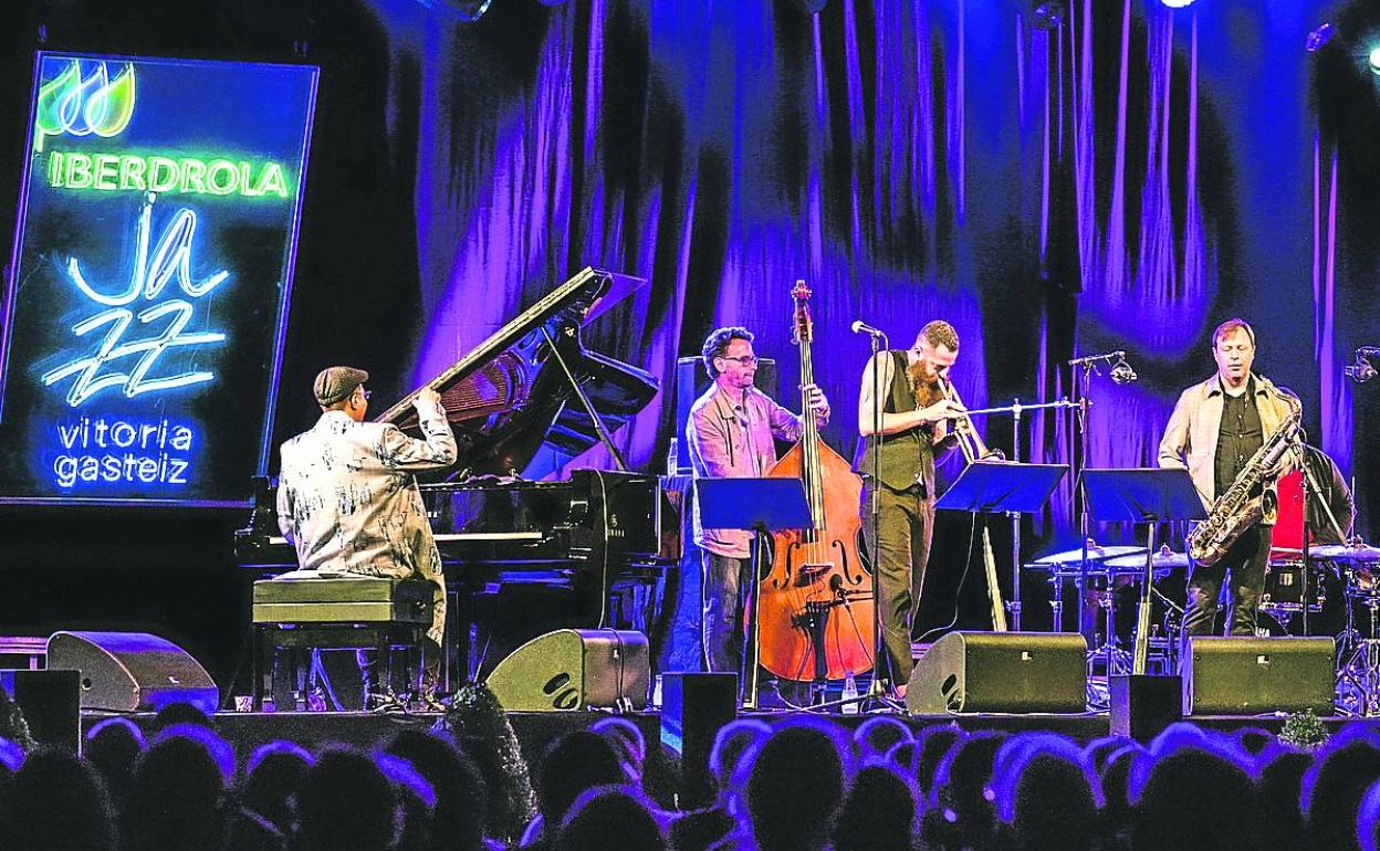 El Festival de Jazz de Vitoria, en vilo por los aforos y el cartel de  artistas | El Correo