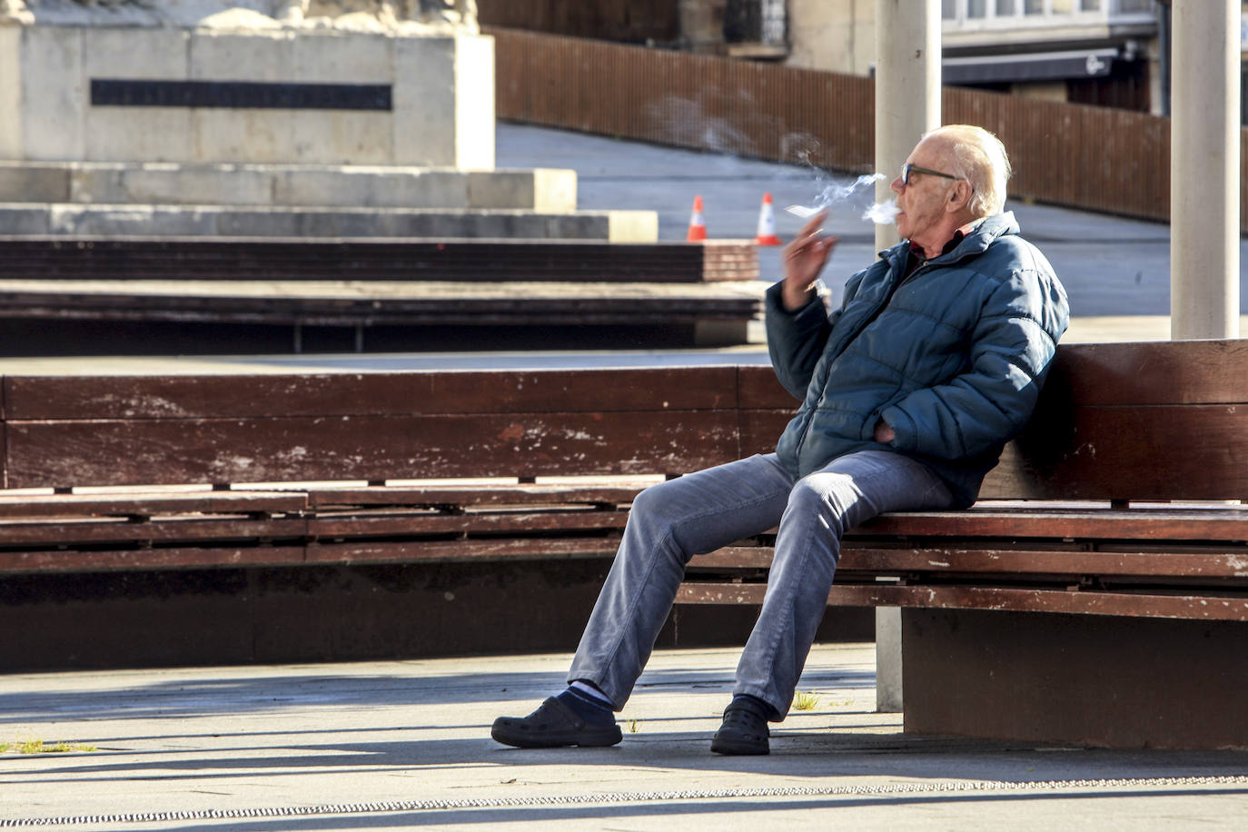 Fotos: Paseos y deporte al sol en Vitoria en el primer primer domingo de desescalada