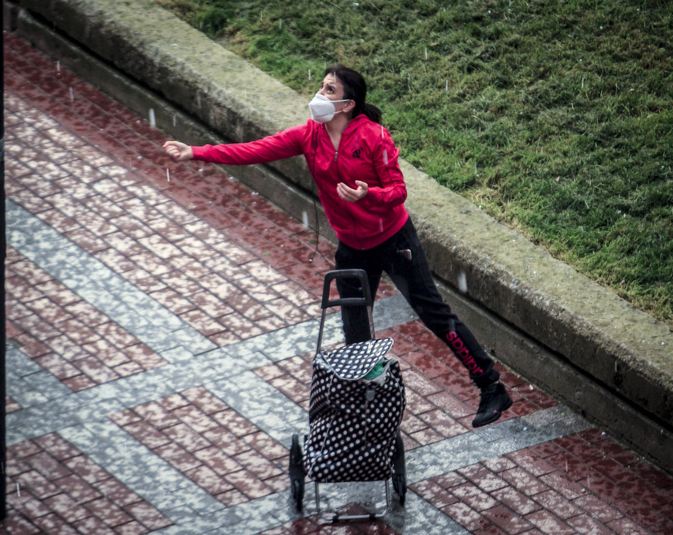 Fotos: Después del calor llega la tormenta a Vitoria