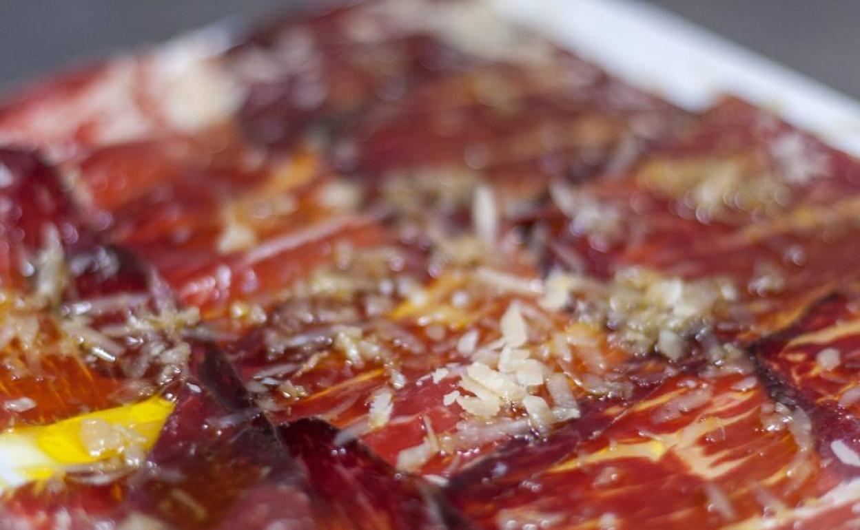 Sabrosa comida con amigos en el 11 Aldeanos