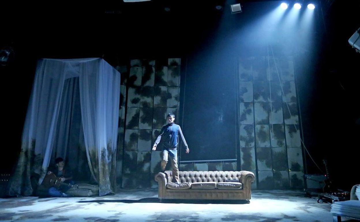 Una escena de 'Gauekoak', que suma dos candidaturas. 