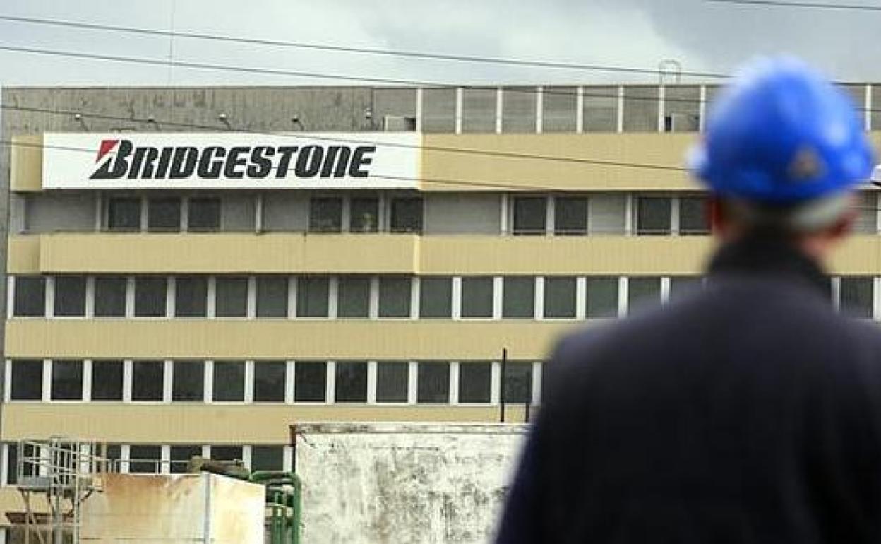 Bridgestone pacta un nuevo ERTE para los 938 trabajadores de Basauri y Usansolo