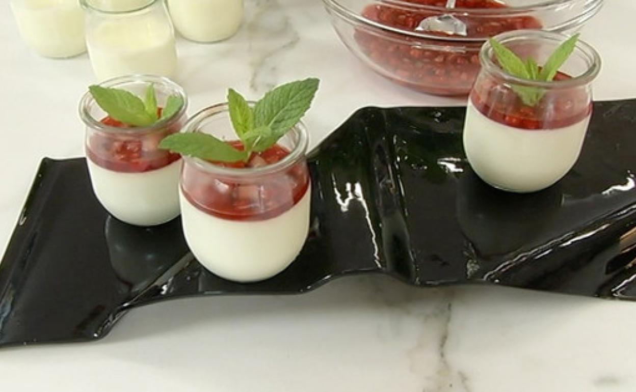 Receta de Panna cotta de limón y fresas