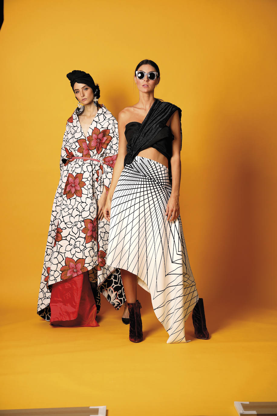 Fotos: Esto es lo que pasa cuando se sustituyen los maniquíes por la puesta en escena improvisada de tres diseñadores vizcaínos