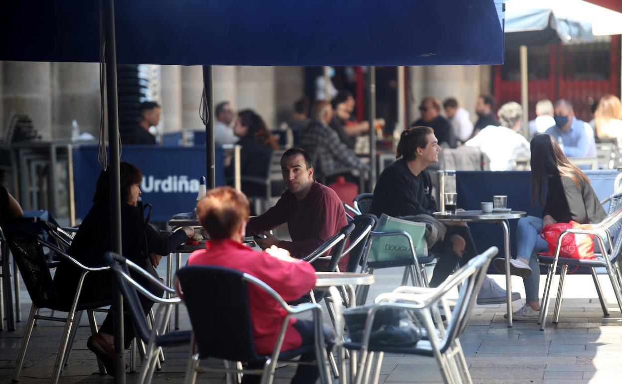 Abando, Casco Viejo y Deusto copan las peticiones de instalación o ampliación de las terrazas