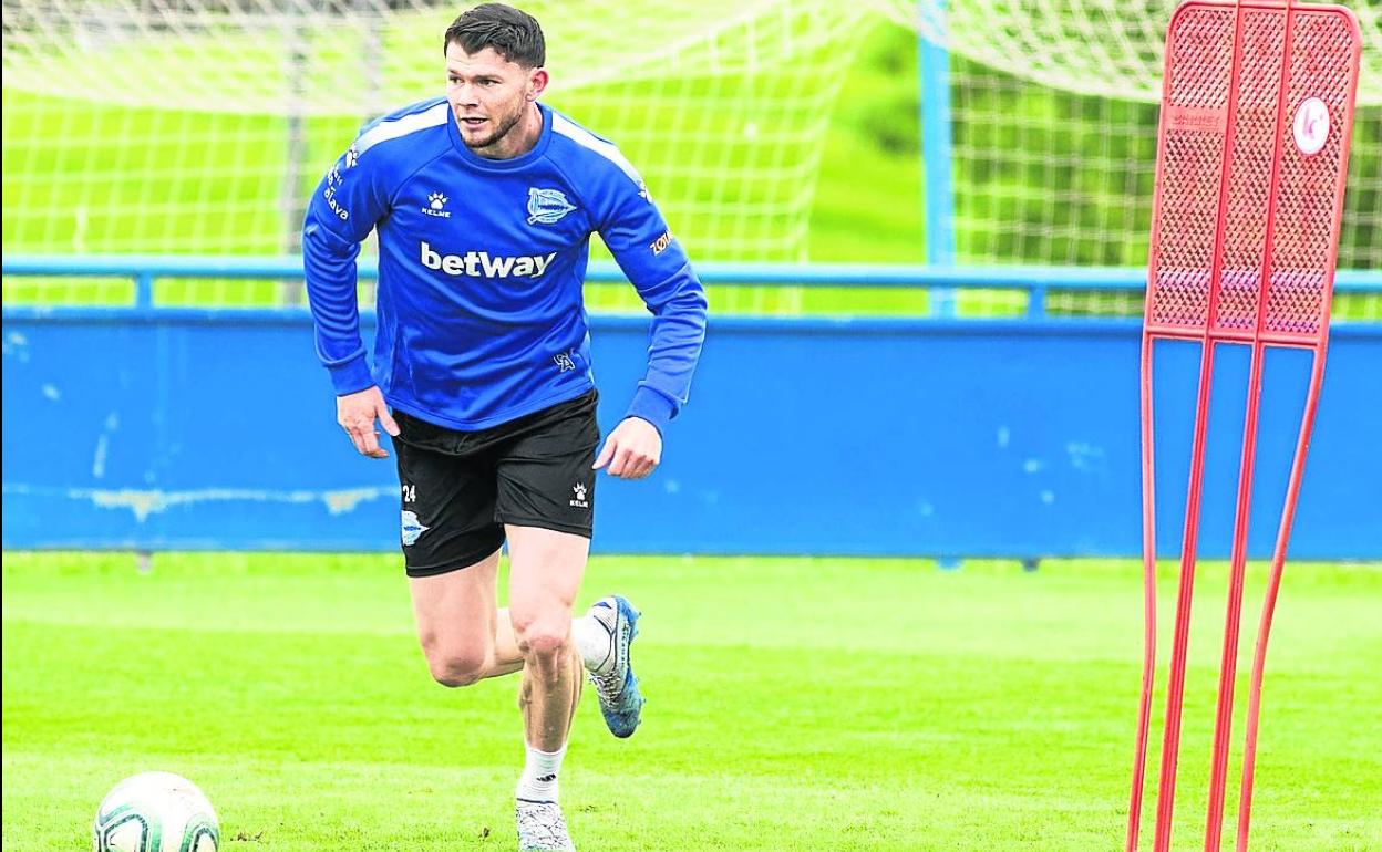 Oliver Burke en un entrenamiento reciente en Ibaia. 