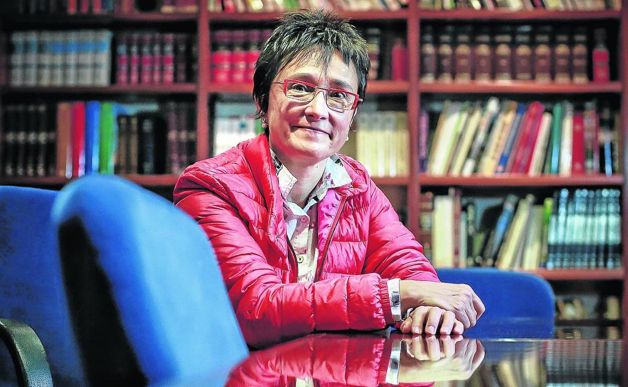 Lorena López de Lacalle, ayer en la sede de EA en Vitoria.