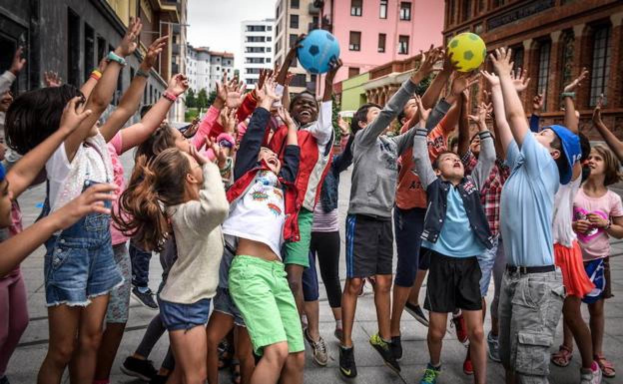 Ya se pueden programar colonias infantiles de verano con límites de aforo