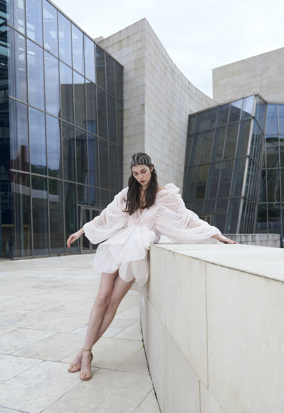 Fotos: Pasarela en un Bilbao desierto: así se interpreta el silencio que vivió la villa a través de la moda