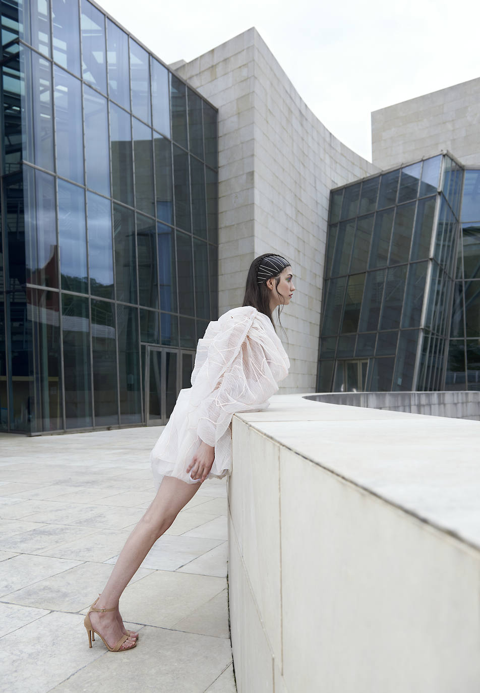 Fotos: Pasarela en un Bilbao desierto: así se interpreta el silencio que vivió la villa a través de la moda