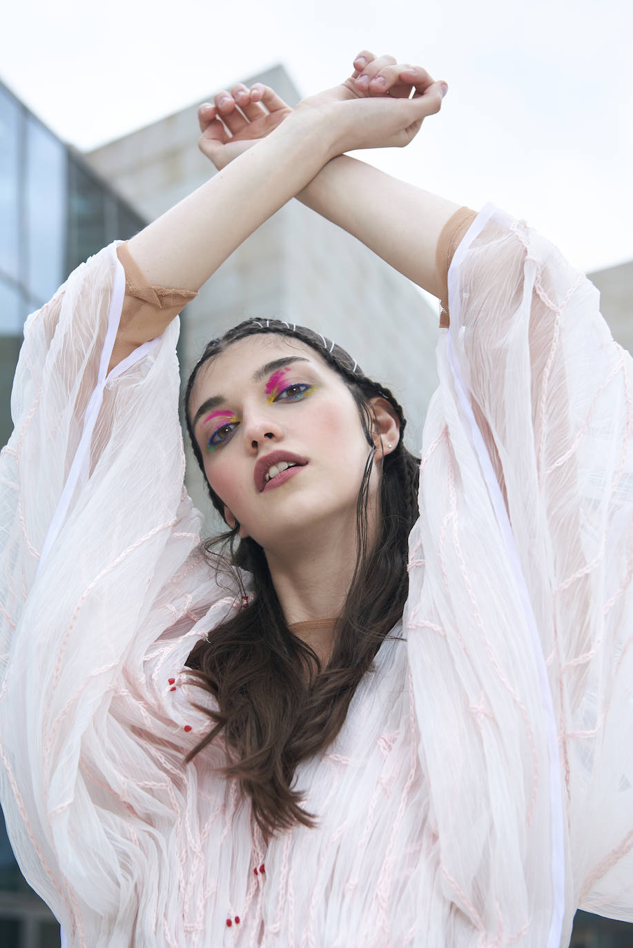 Fotos: Pasarela en un Bilbao desierto: así se interpreta el silencio que vivió la villa a través de la moda