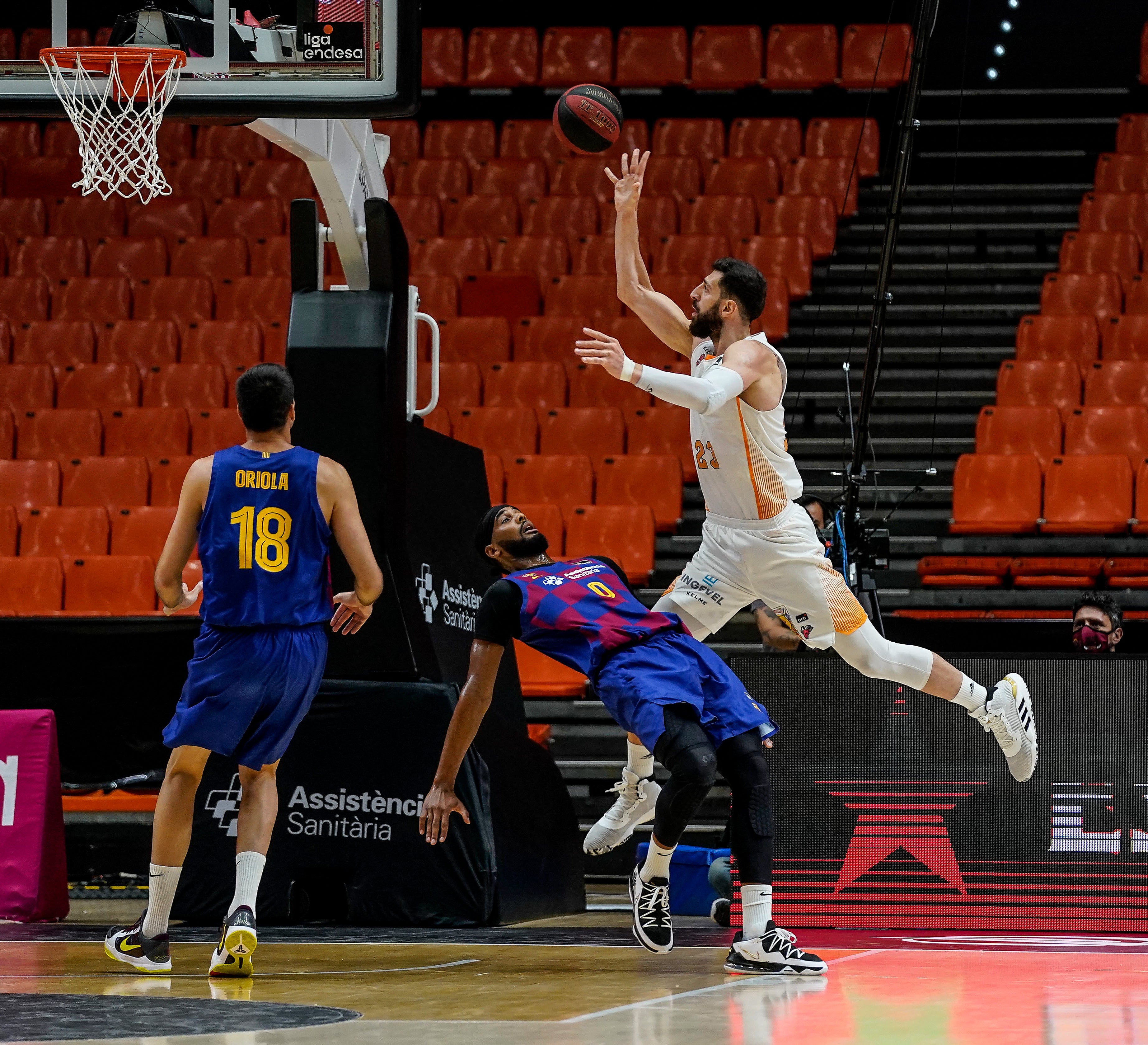 Fotos: Las mejores imágenes del Barcelona-Baskonia
