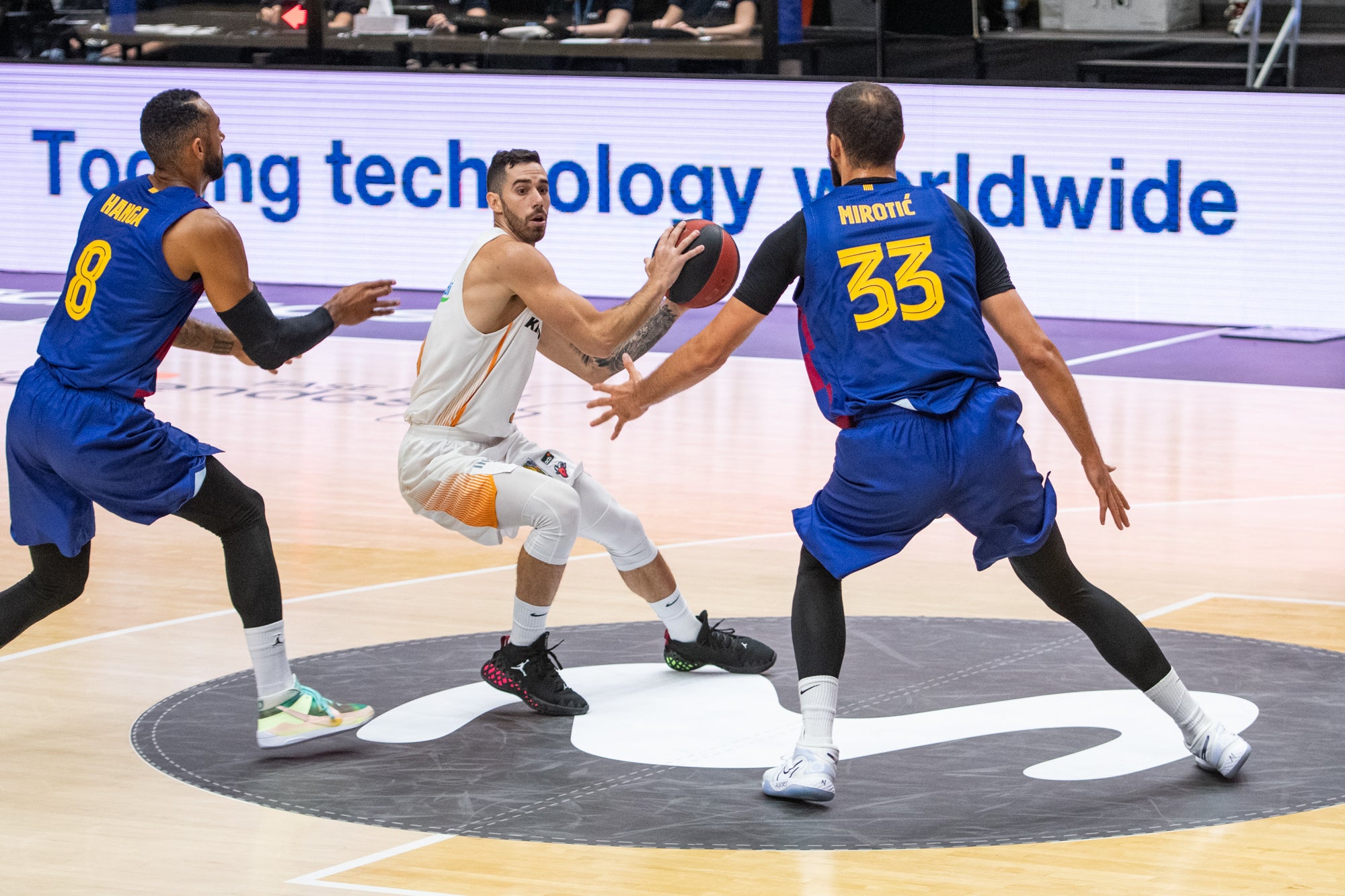 Fotos: Las mejores imágenes del Barcelona-Baskonia