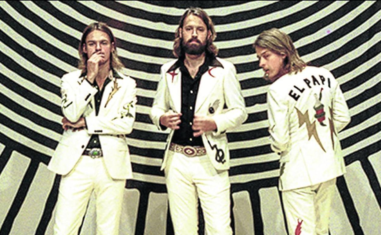 Un paseo de media hora por el rock-blues y la psicodelia: Dewolff, de lo mejor.