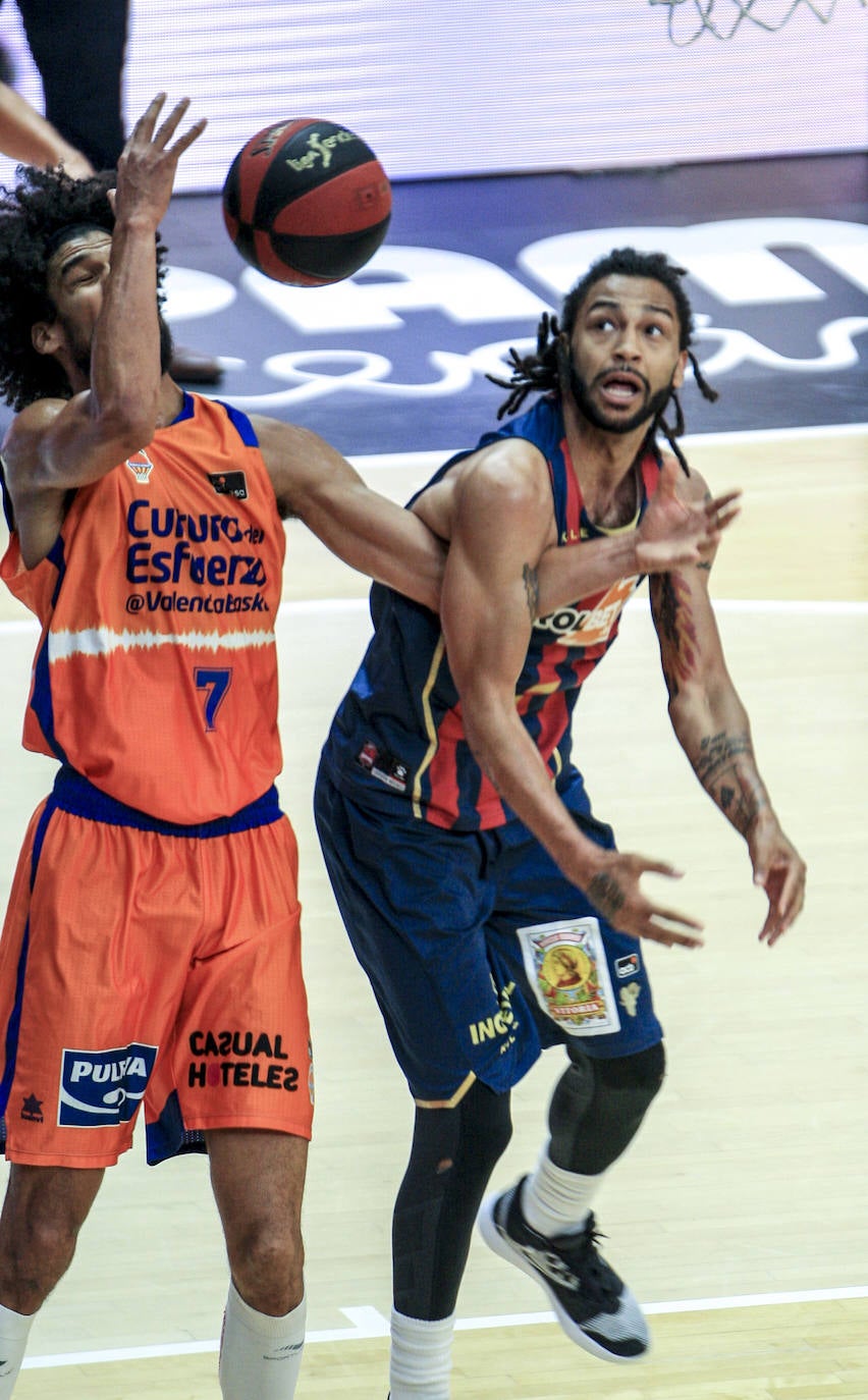 Fotos: Las mejors imágenes del Valencia Basket - Kirolbet Baskonia