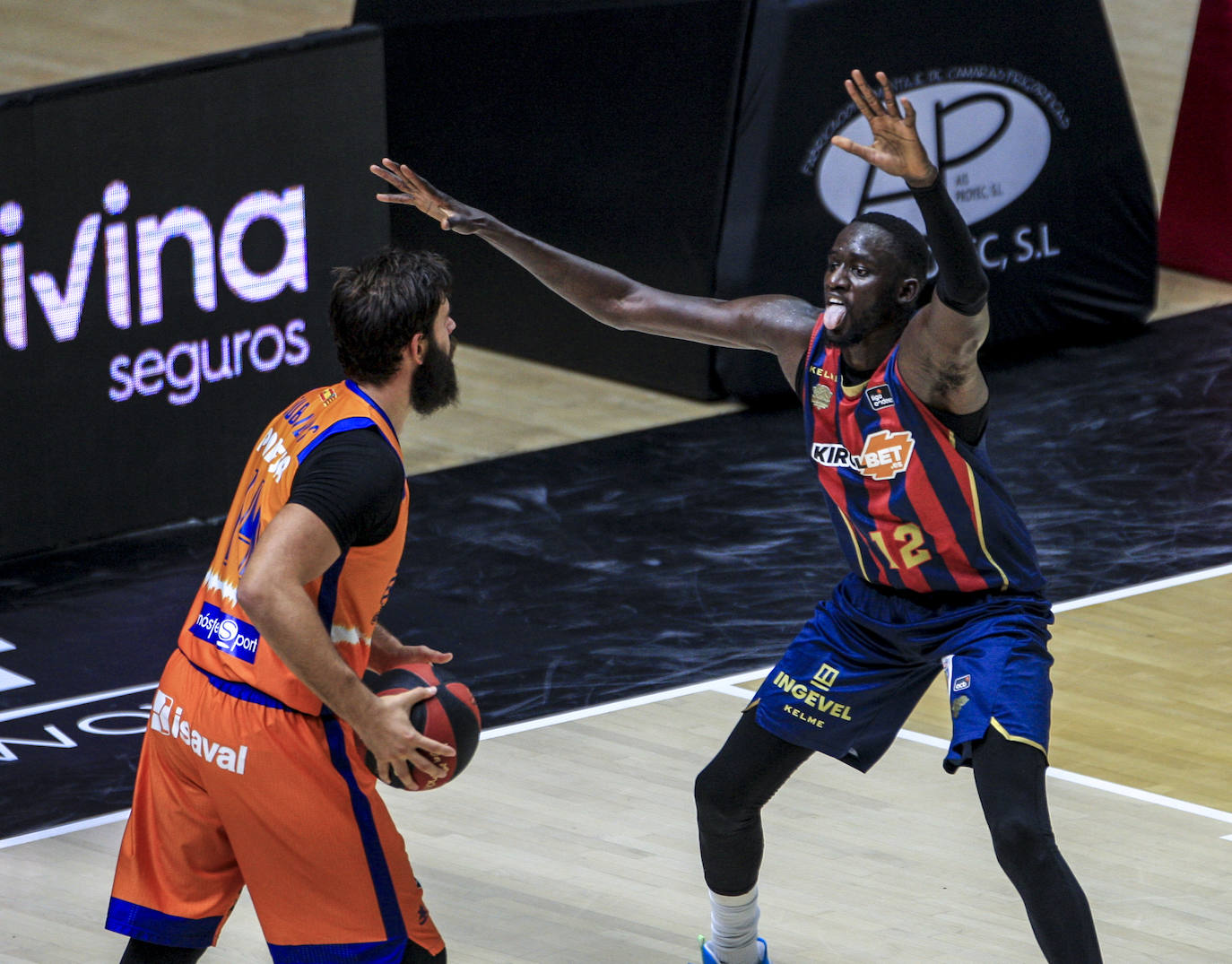 Fotos: Las mejors imágenes del Valencia Basket - Kirolbet Baskonia