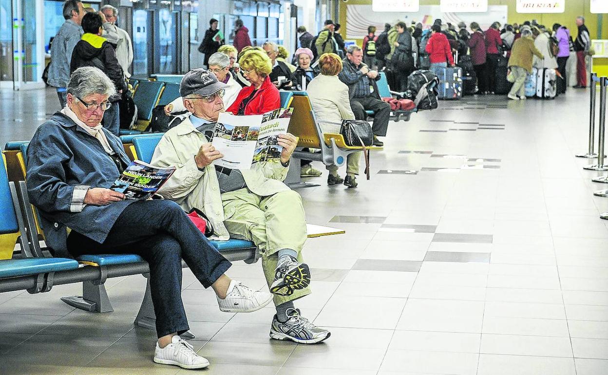 «Doble control» sanitario en Foronda a los pasajeros de Italia