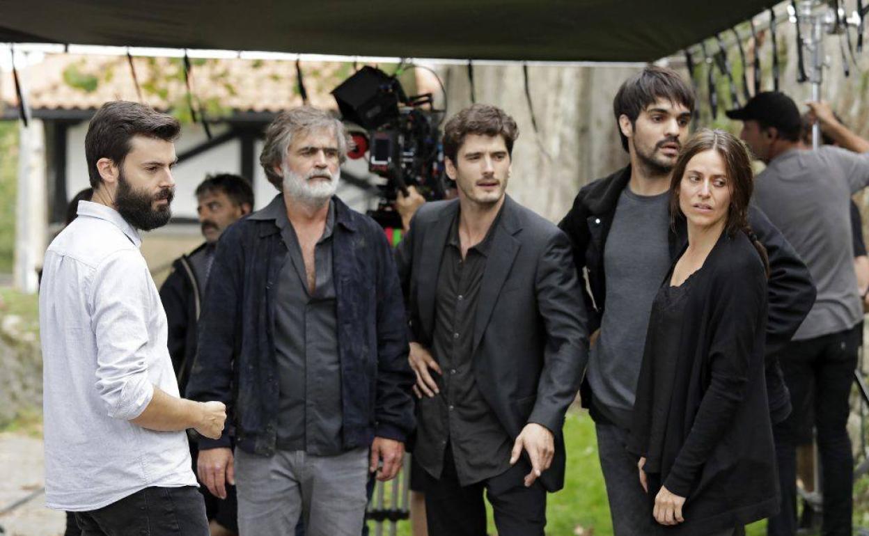 Imanol Rayo zinemagilearen 'Hil kanpaiak' luzemetraia urriaren 16an estreinatuko da