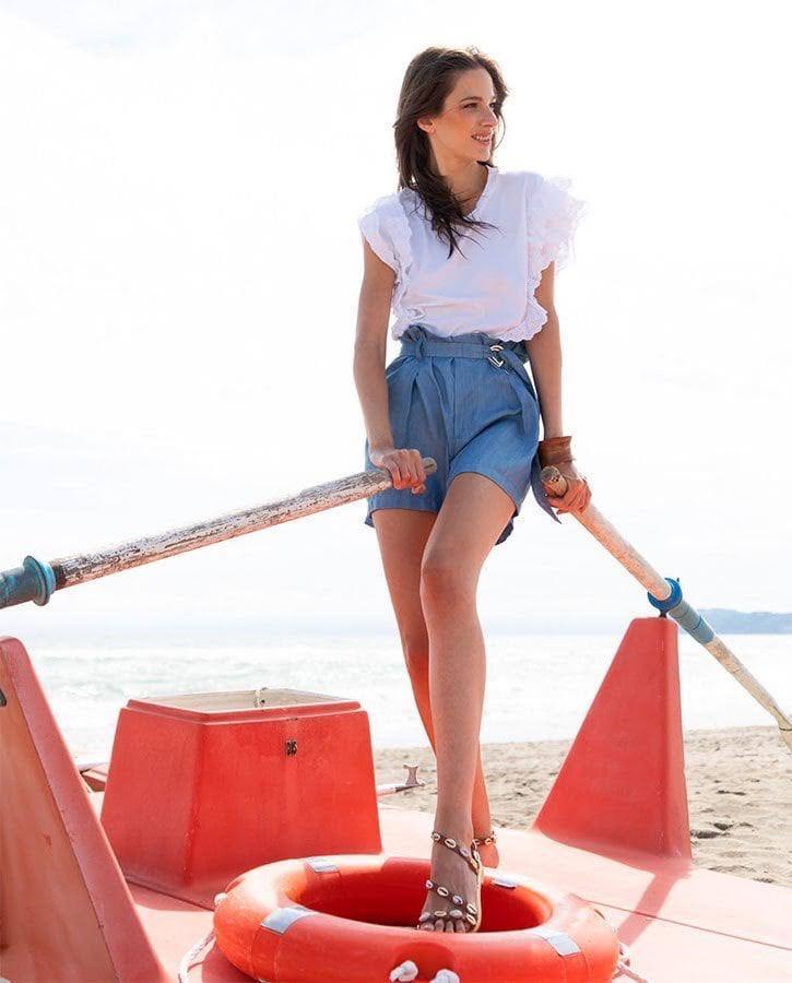 Bermuda azul, disponible en la tienda bilbaína 'New Lemon', situada en la calle General Concha. Ahora cuesta 36 euros.