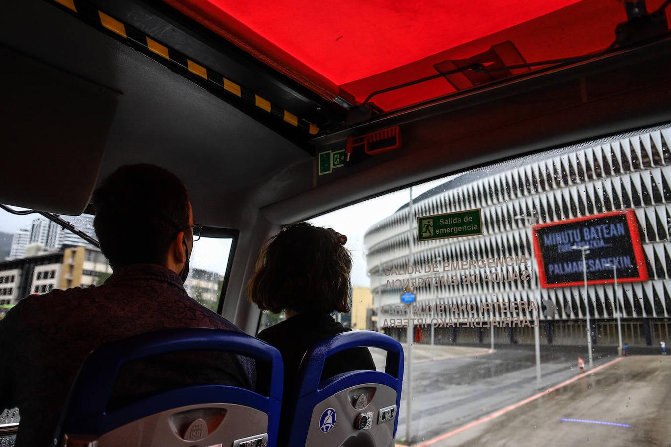 Fotos: La vuelta de los buses turísticos a Bilbao, en imágenes