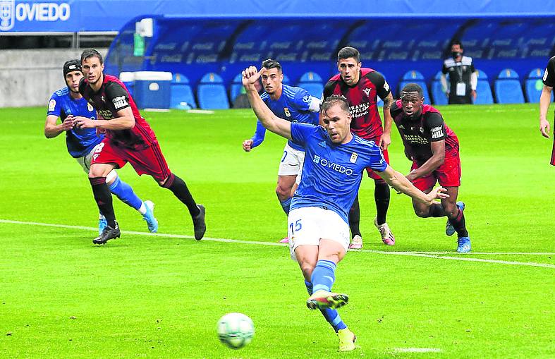 Ortuño marcó así en Oviedo; dos penaltis que restan puntos a los rojillos. 