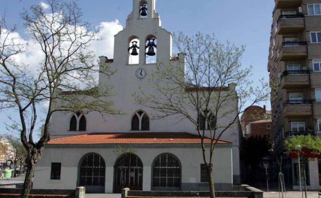 La iglesia acogerá la bendición de coches este viernes.