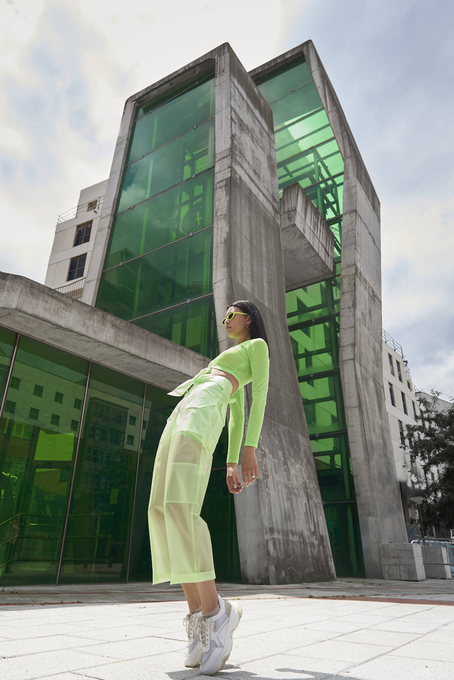 Fotos: Bilbao se llena de color: la visión «optimista» de una fotógrafa a través de la moda