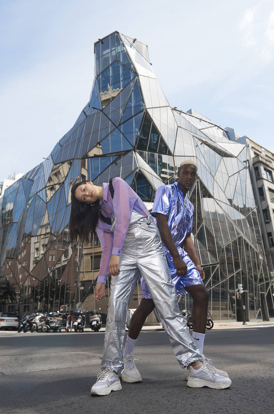 Fotos: Bilbao se llena de color: la visión «optimista» de una fotógrafa a través de la moda
