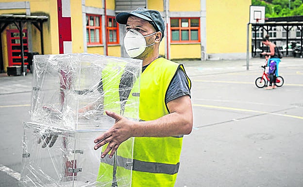 La campaña se cierra con la polémica decisión de prohibir votar a los contagiados