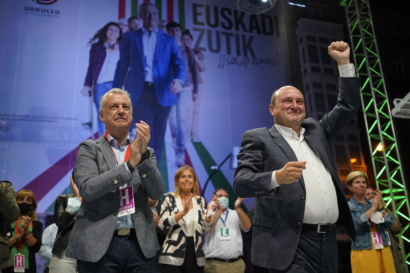 Fotos Elecciones Euskadi 2020: El PNV celebra el triunfo en las urnas