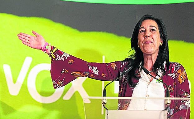 «¿Sentarse con Bildu? Sería complicado, pero se intentaría»