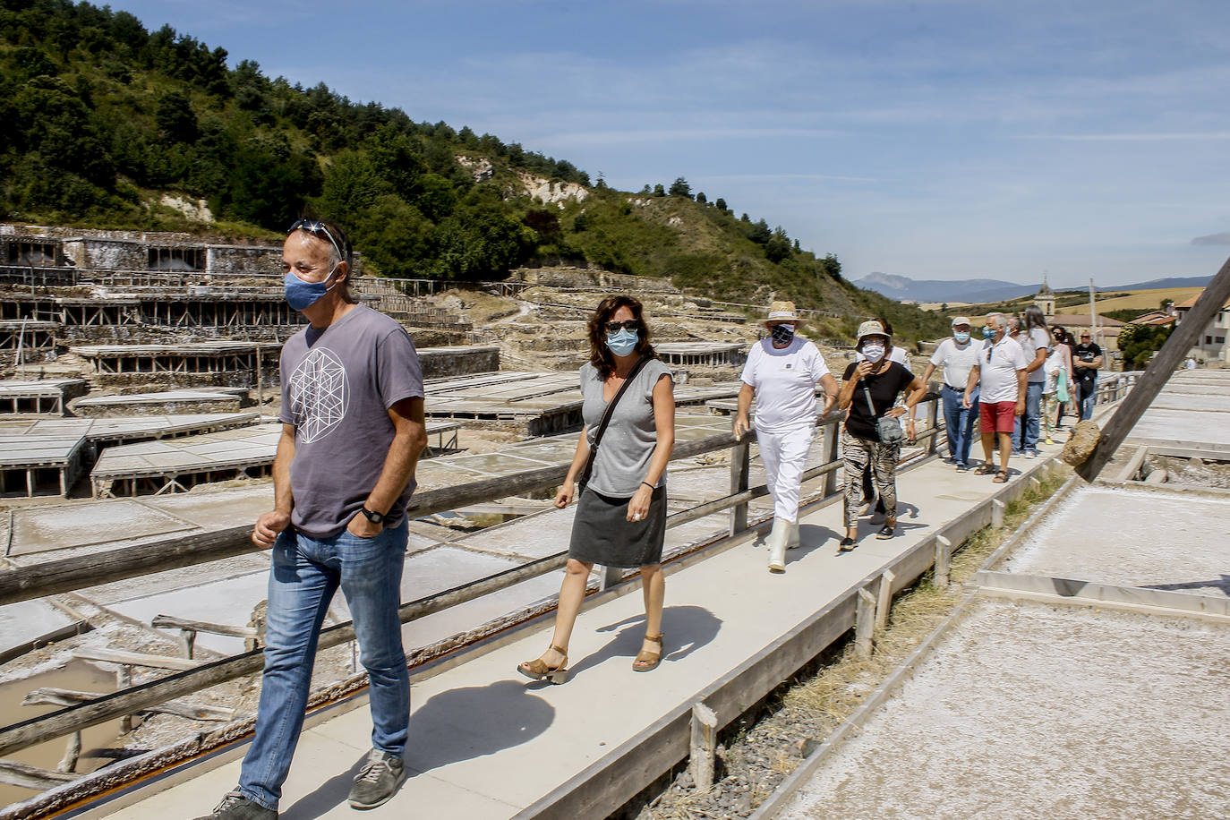 Inauguración de la nueva pasarela y visita al Valle.