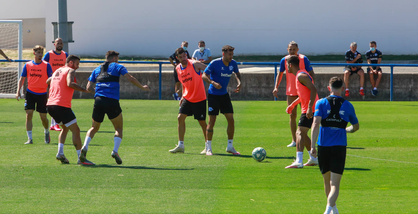 Fotos: El Alavés prepara el último partido de Liga ante el Barça