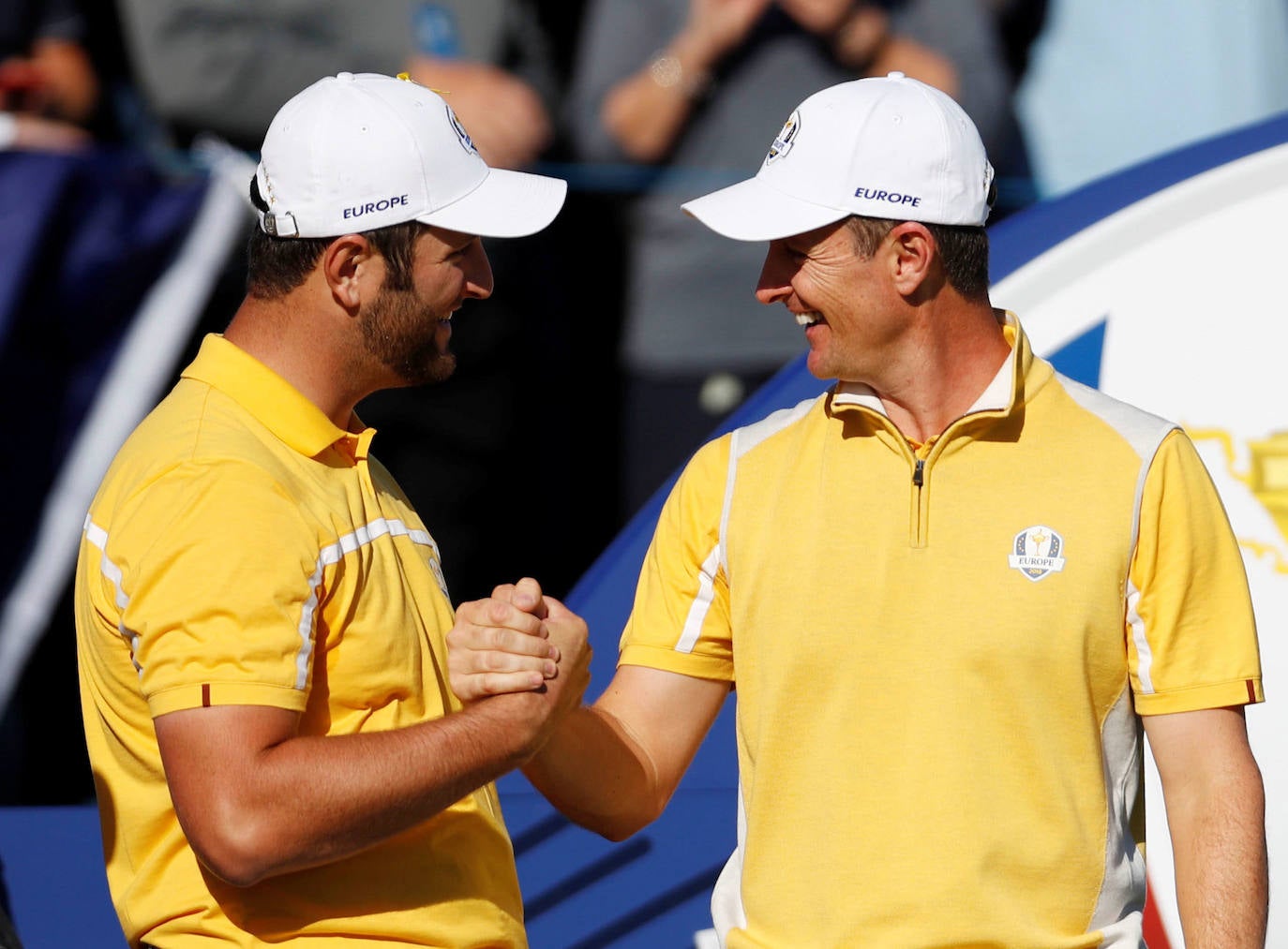 Su compañero Justin Rose en el Team Europa en la Rhyder Cup de 2018