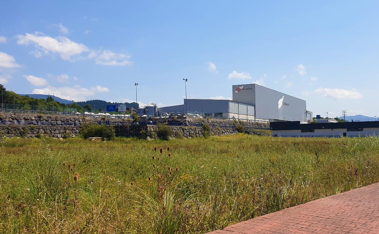 Terreno donde se construirá el nuevo supermercado de Mercadona 