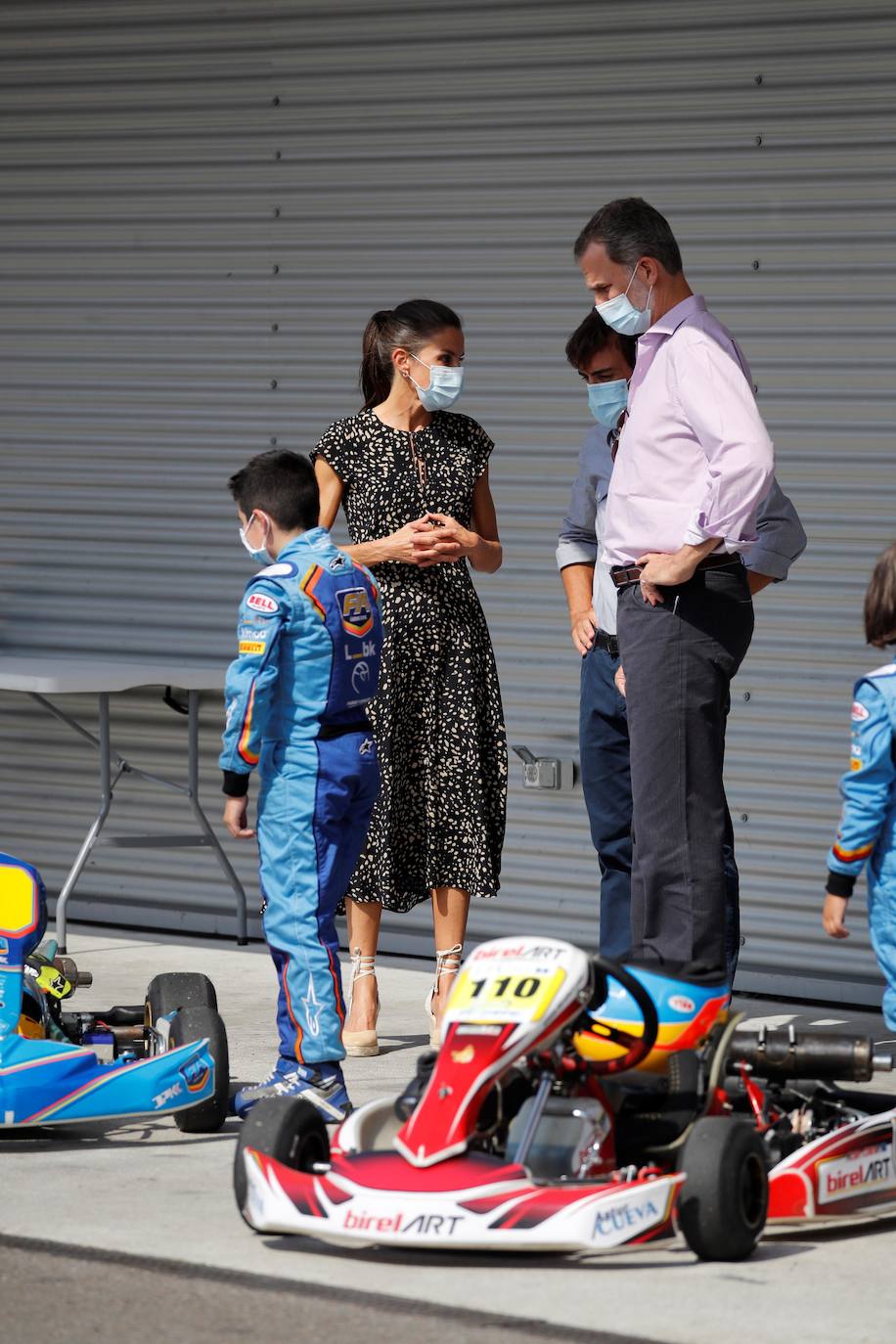 Fotos: Letizia finaliza su gira en Asturias con un vestido de estreno &#039;low cost&#039;