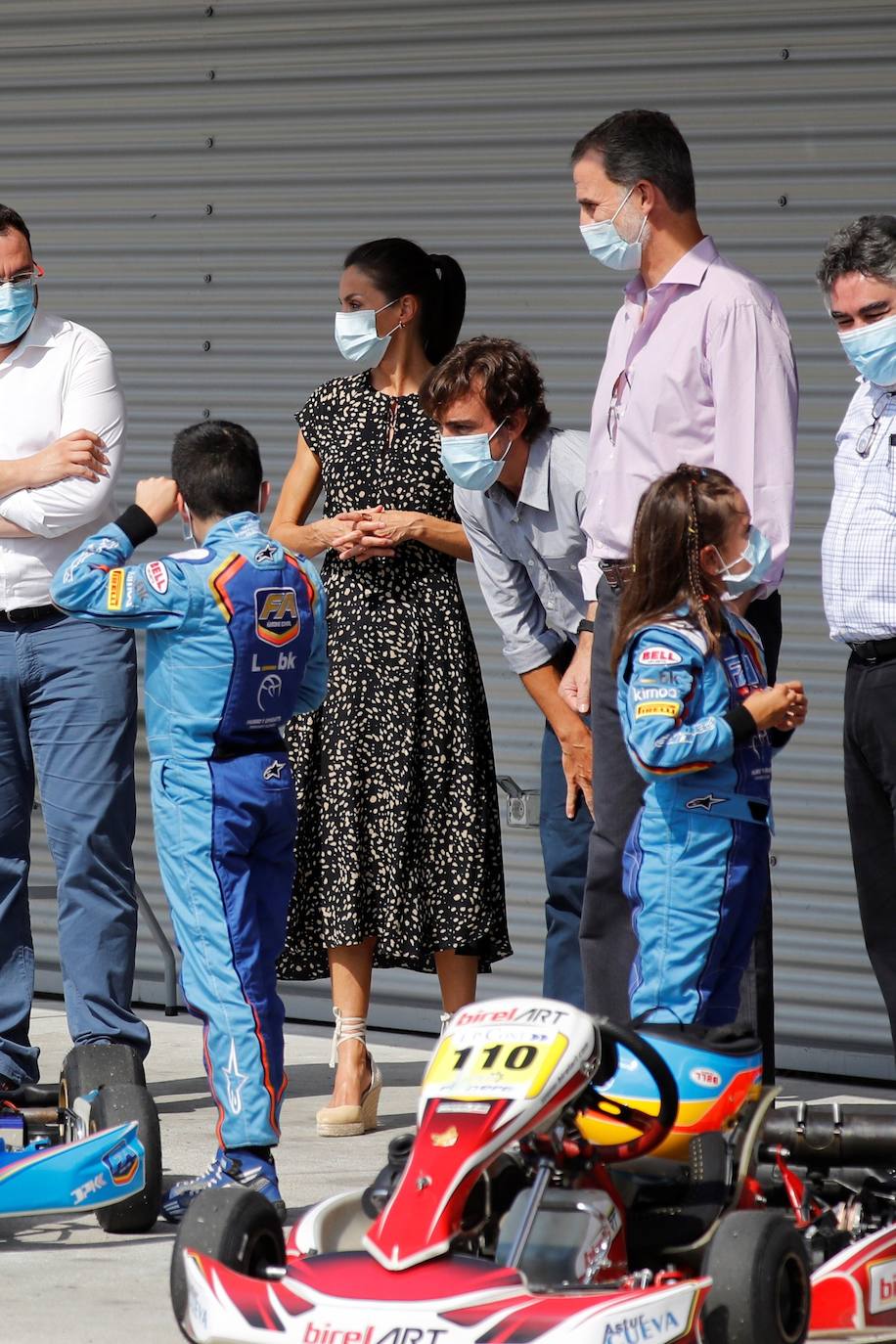 Fotos: Letizia finaliza su gira en Asturias con un vestido de estreno &#039;low cost&#039;