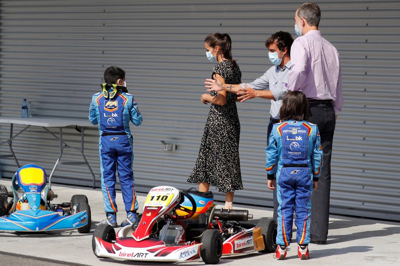 Fotos: Letizia finaliza su gira en Asturias con un vestido de estreno &#039;low cost&#039;