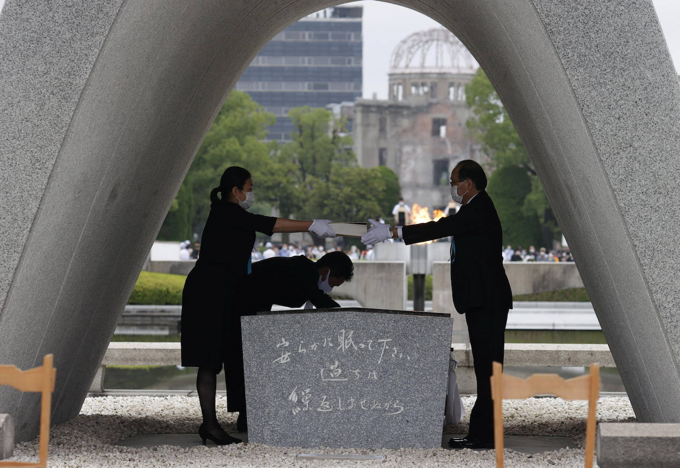 Fotos: Homenaje a las víctimas de la bomba atómica lanzada por EEUU en 1945