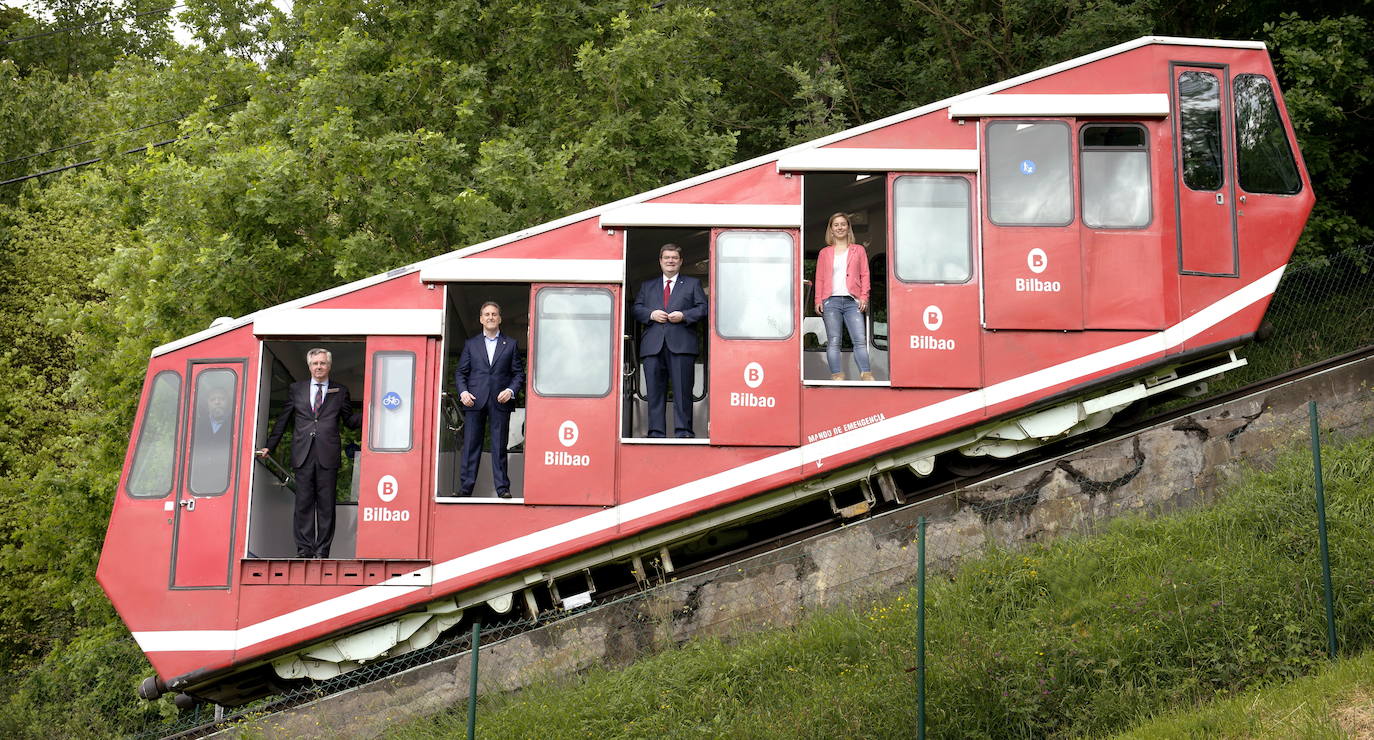 Fotos: El aparato que llevó al cielo bilbaíno a 20 millones de personas