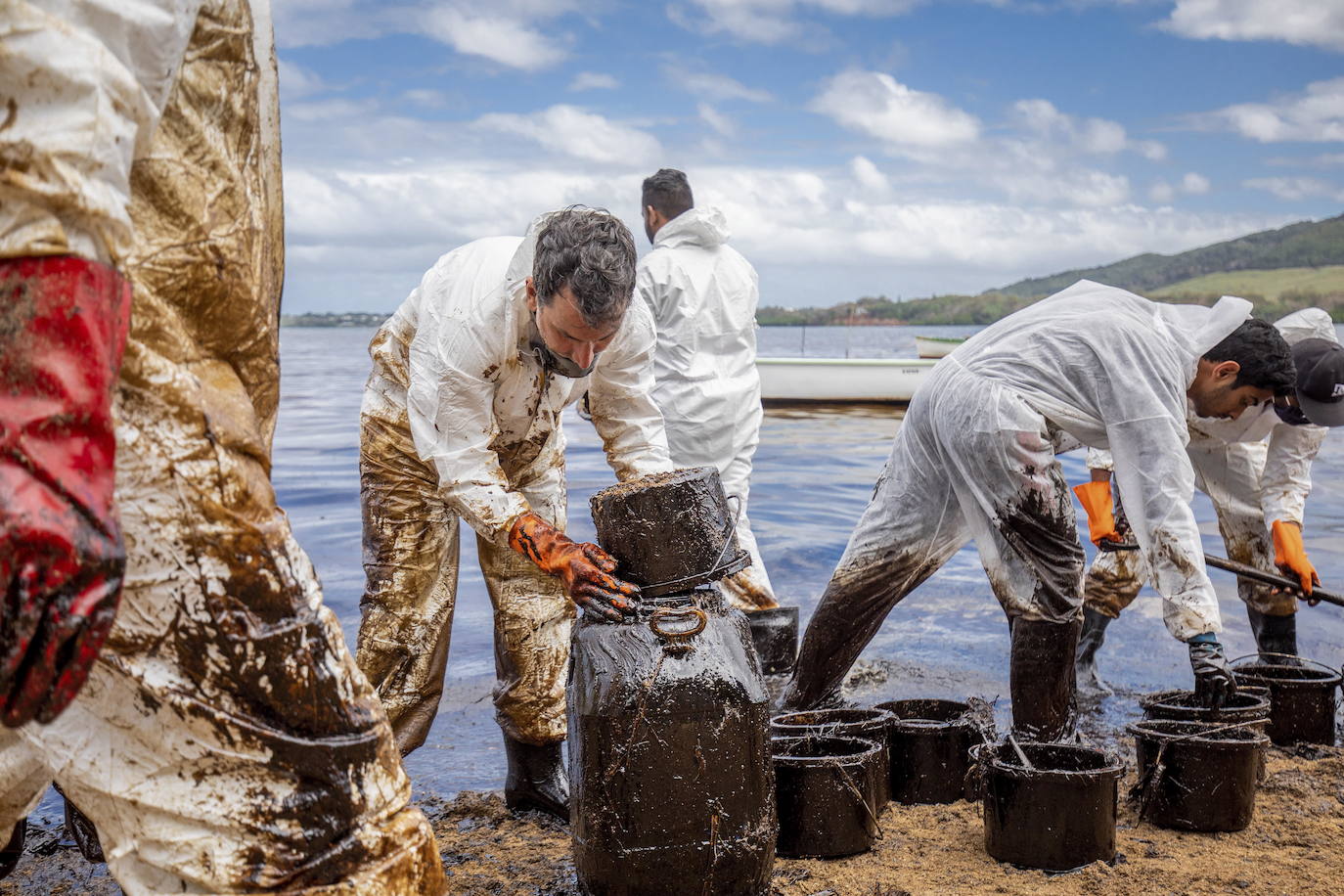 Fotos: La marea negra que pone en peligro las Islas Mauricio
